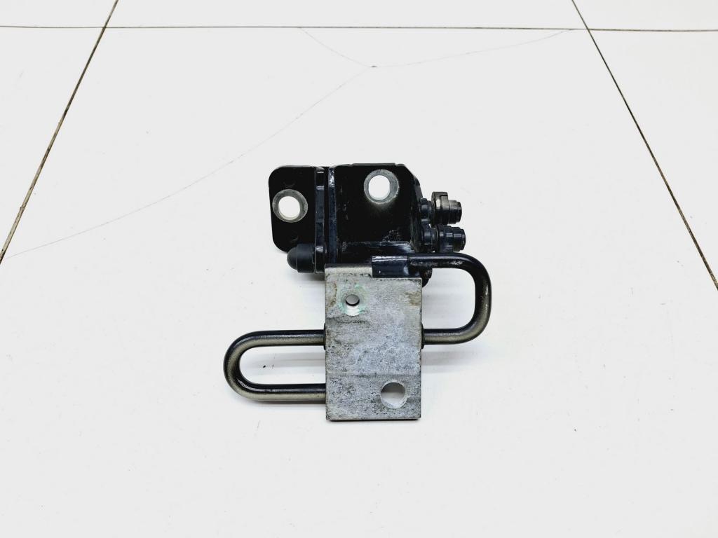 Петля двери задней правой нижняя, 1000 рублей, Пермь