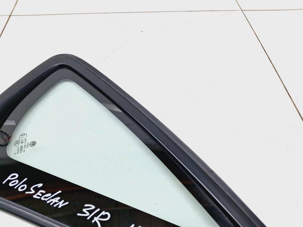 Стекло кузовное глухое правое, 1000 рублей, Пермь