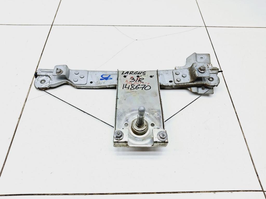 Стеклоподъемник механический задний правый, 500 рублей, Пермь