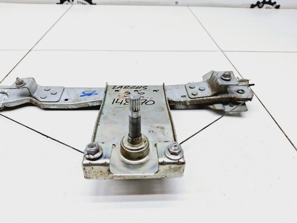 Стеклоподъемник механический задний правый, 500 рублей, Пермь