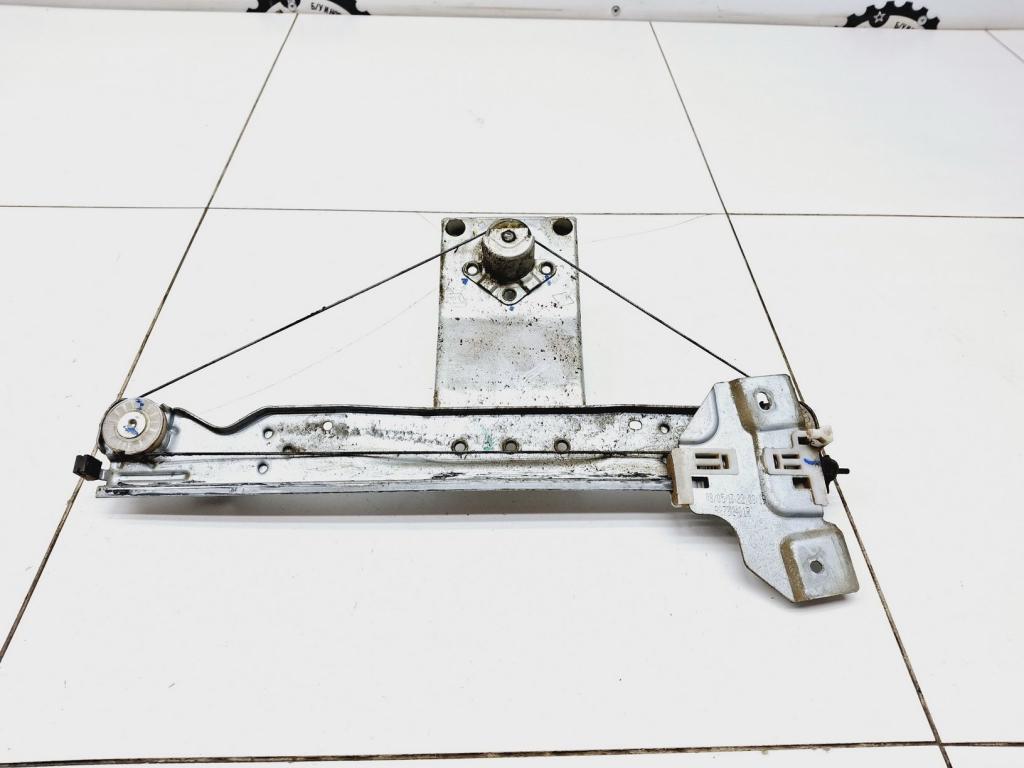 Стеклоподъемник механический задний правый, 500 рублей, Пермь