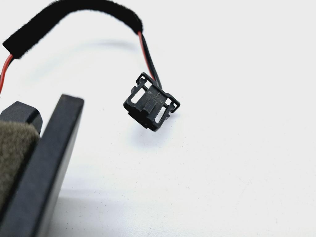 Крышка зеркала внутренняя правая, 500 рублей, Пермь