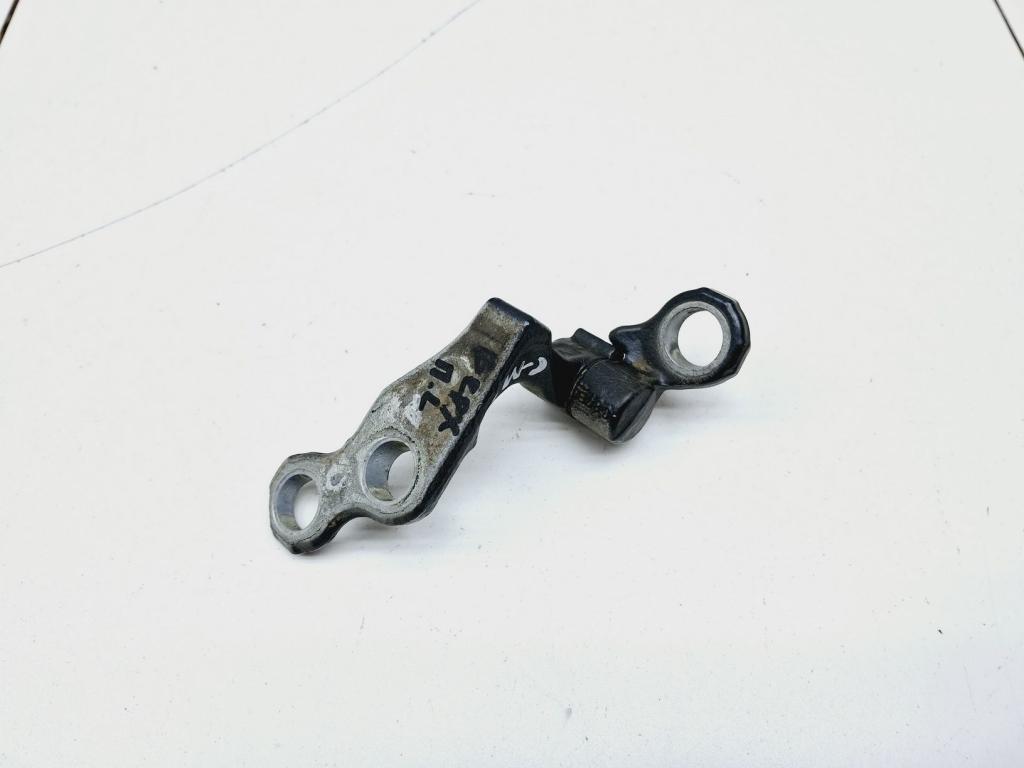 Петля двери передней левой верхняя, 500 рублей, Пермь