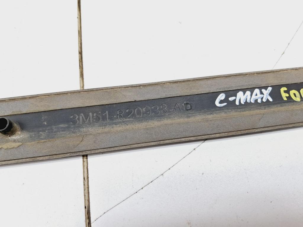 Молдинг передней двери, 800 рублей, Пермь