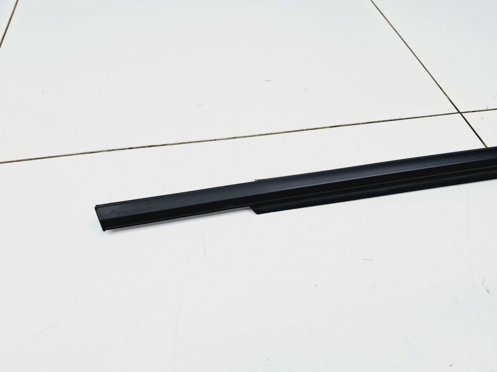 Накладка стекла заднего левого, 2500 рублей, Пермь