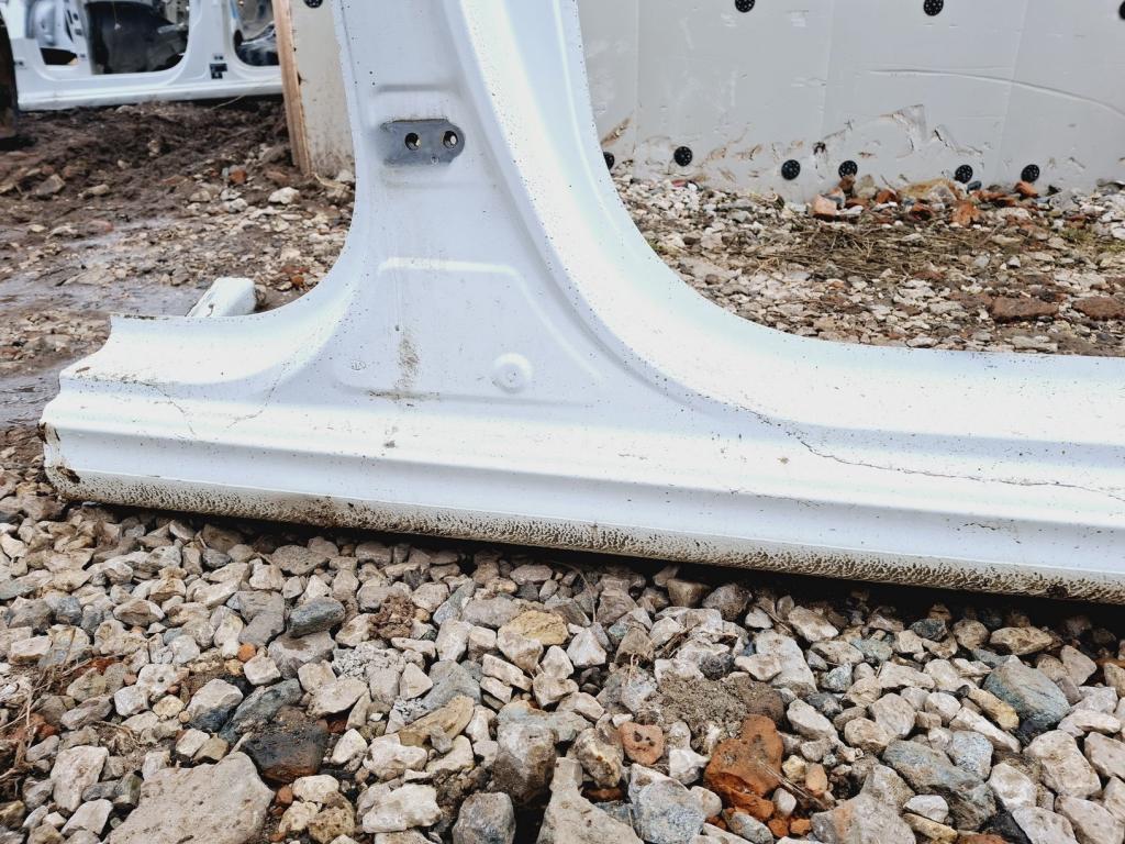 Порог со стойкой правый, 25000 рублей, Пермь