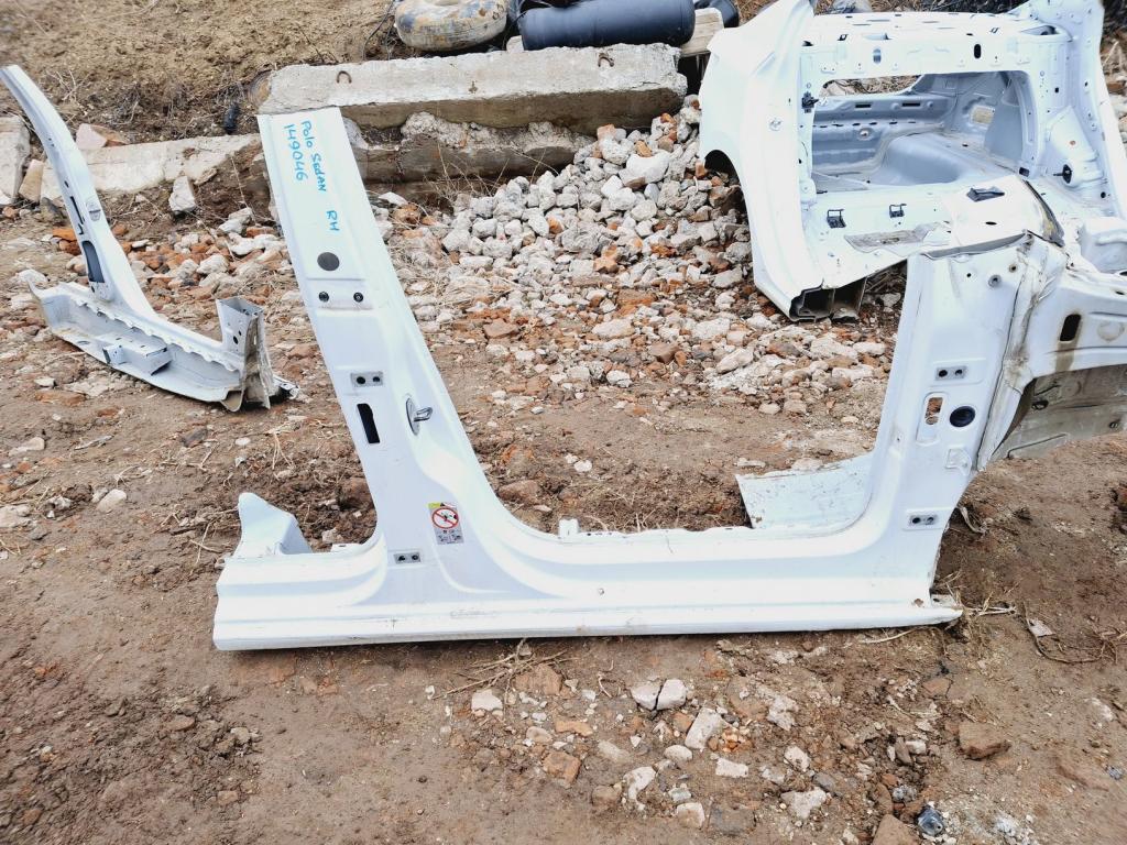 Порог со стойкой правый, 7000 рублей, Пермь