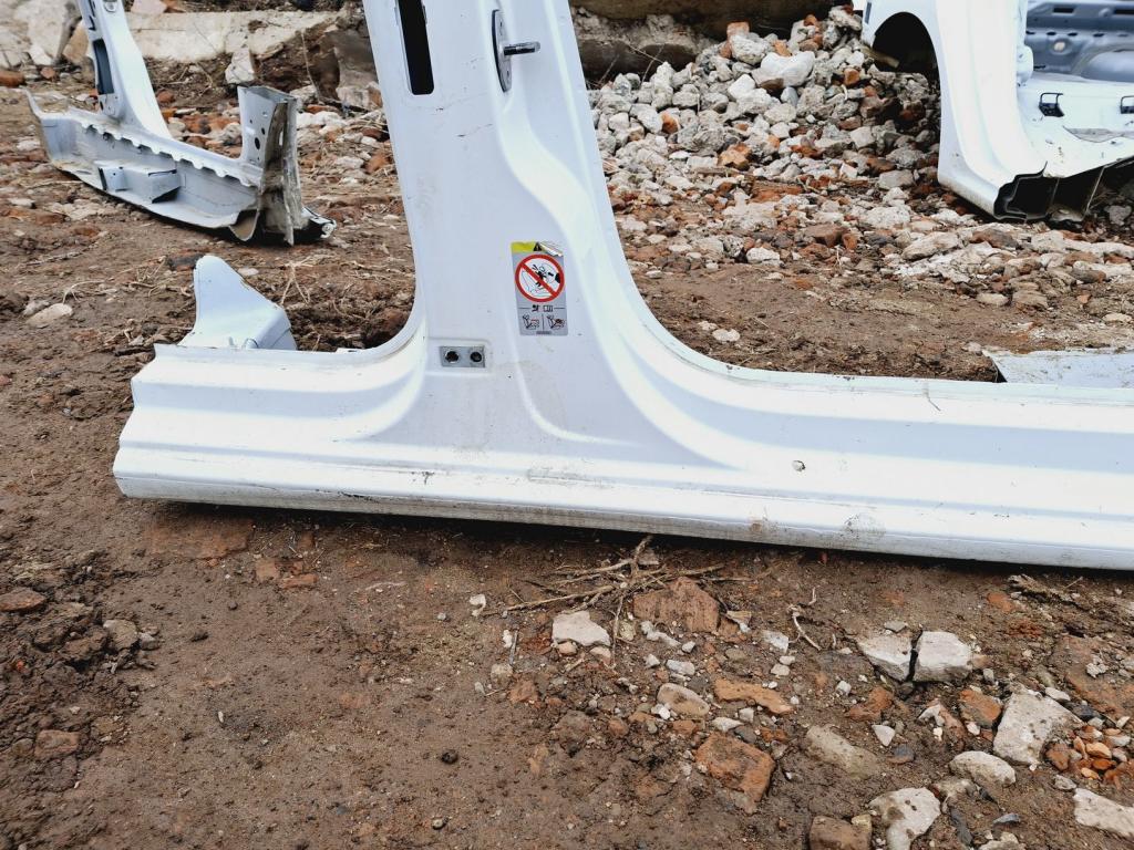 Порог со стойкой правый, 7000 рублей, Пермь