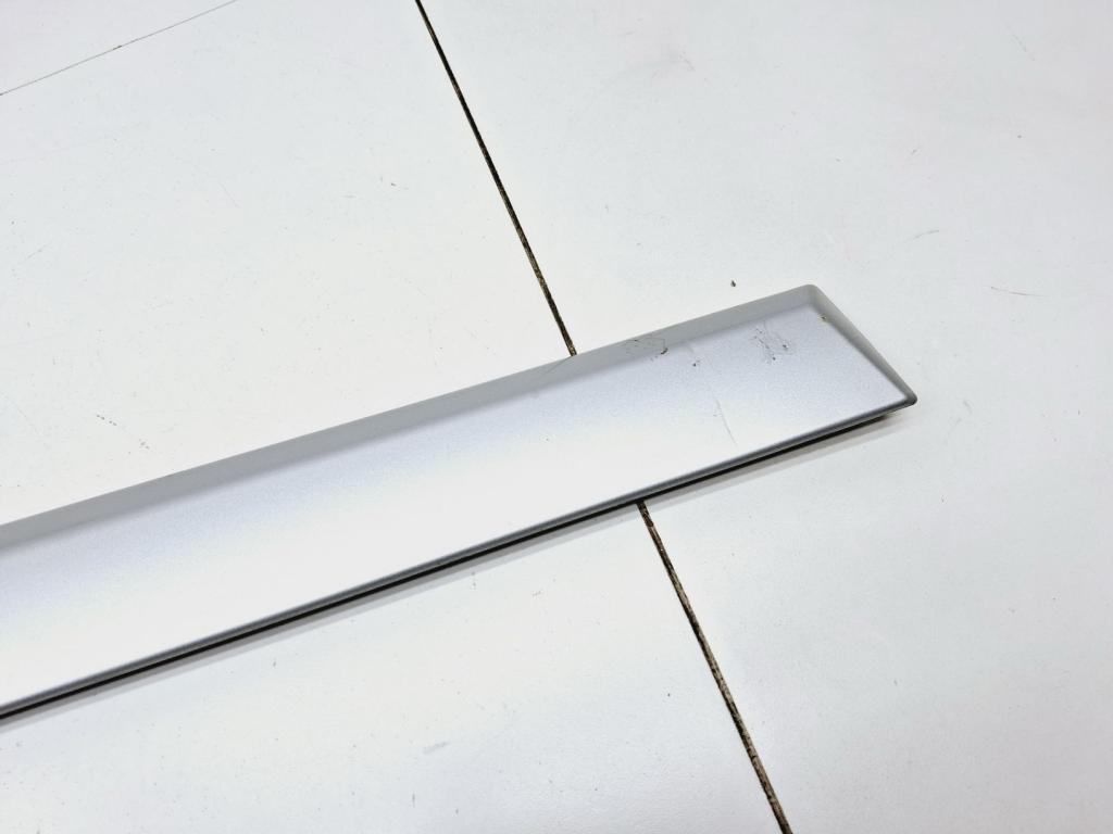 Молдинг задней правой двери, 1000 рублей, Пермь