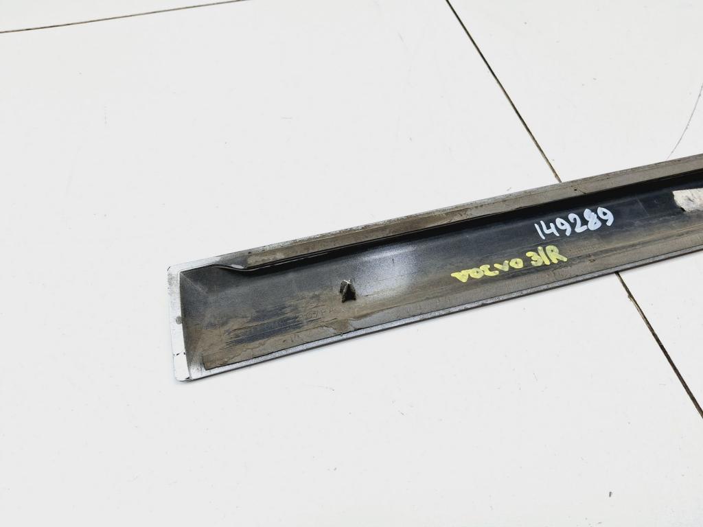 Молдинг задней правой двери, 1000 рублей, Пермь