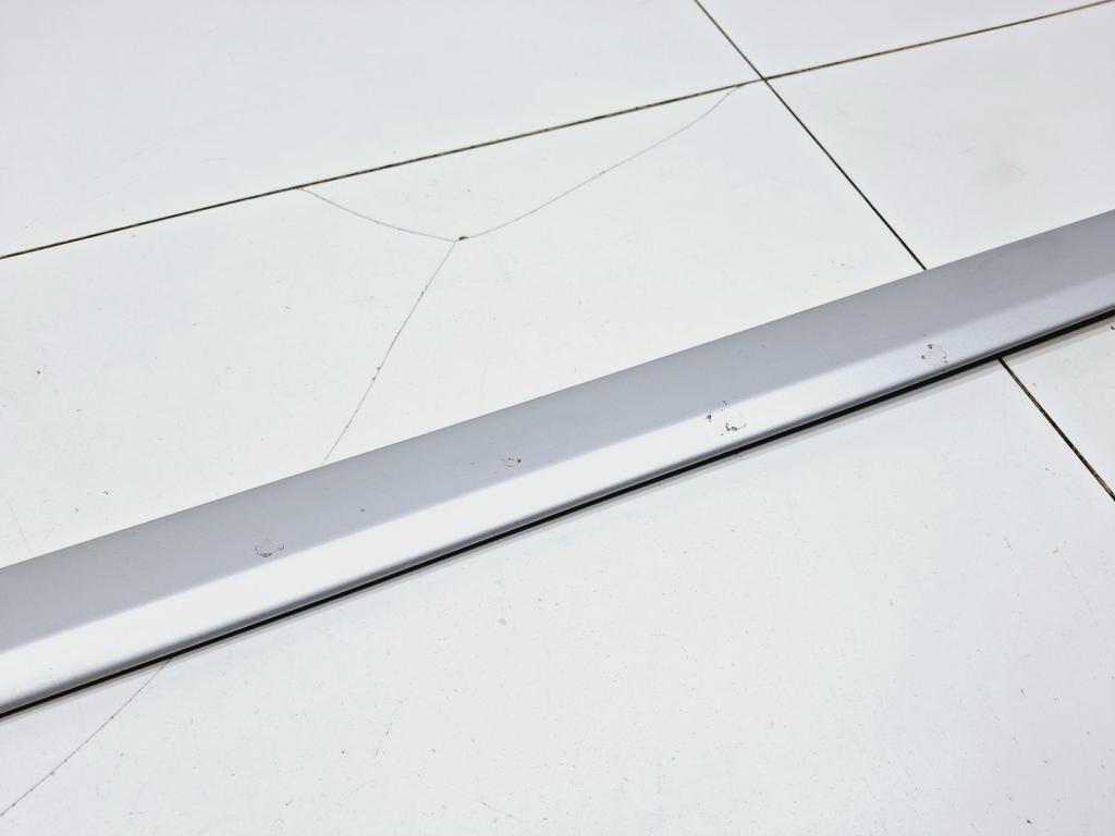 Молдинг передней левой двери, 1000 рублей, Пермь