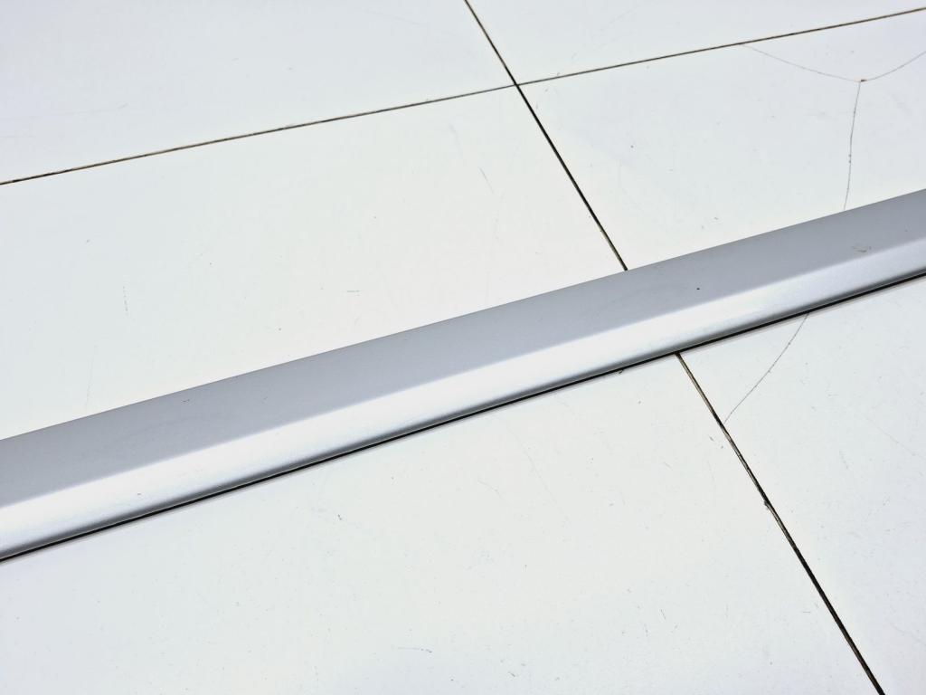 Молдинг передней левой двери, 1000 рублей, Пермь