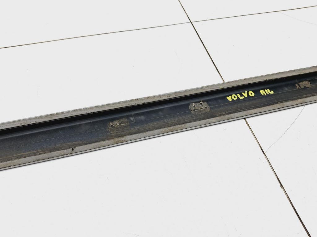 Молдинг передней левой двери, 1000 рублей, Пермь