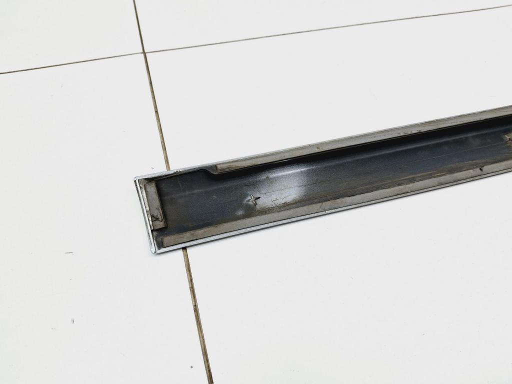 Молдинг передней левой двери, 1000 рублей, Пермь