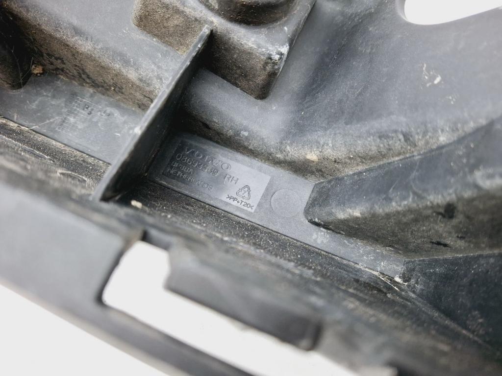 Кронштейн заднего бампера правый, 500 рублей, Пермь