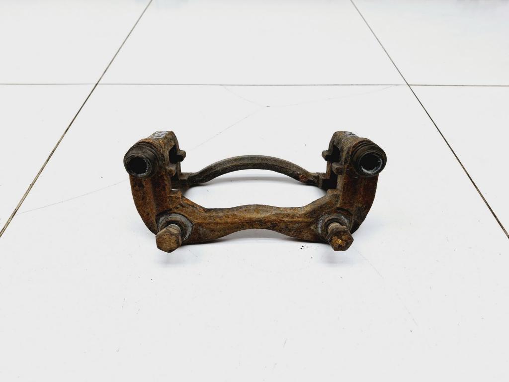 Скоба суппорта переднего левого, 1500 рублей, Пермь