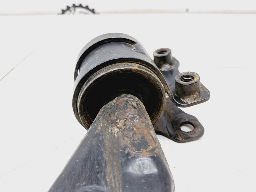 Рычаг передний правый, 2000 рублей, Пермь