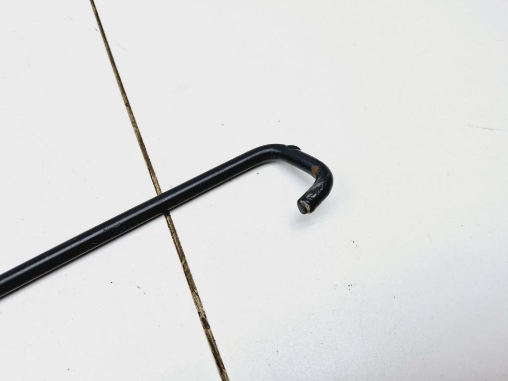 Держатель капота, 500 рублей, Пермь