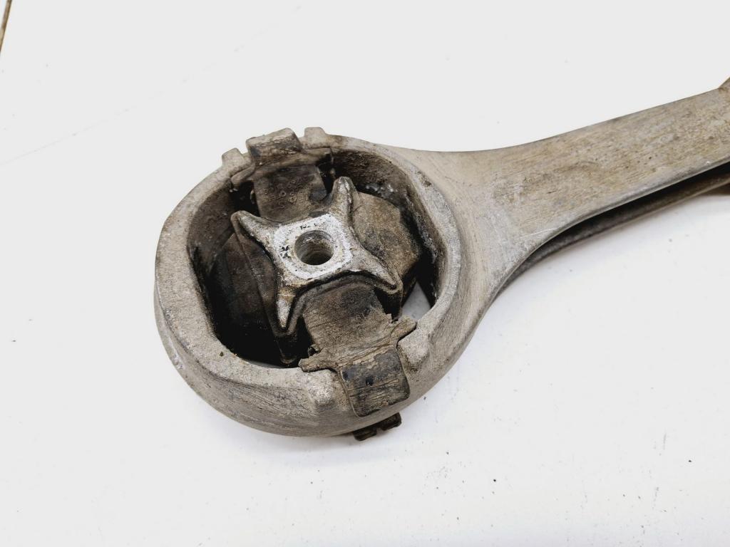 Опора двигателя задняя, 2000 рублей, Пермь