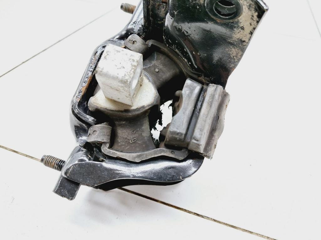 Опора КПП левая, 2000 рублей, Пермь