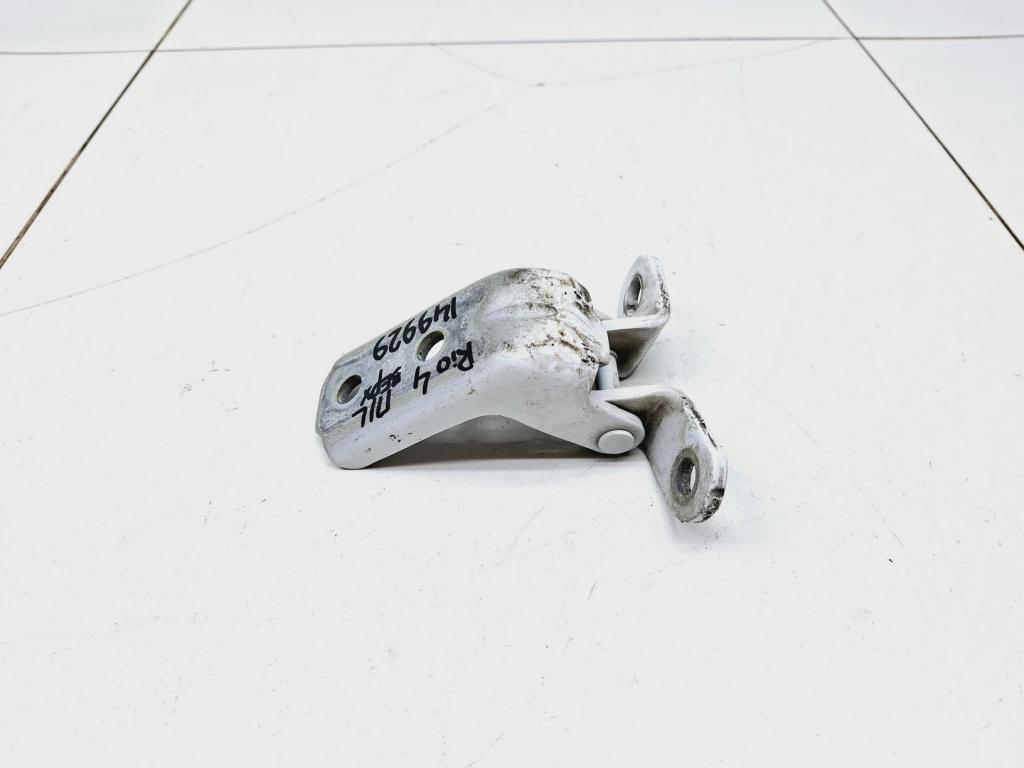 Петля двери передней левой верхняя, 2000 рублей, Пермь