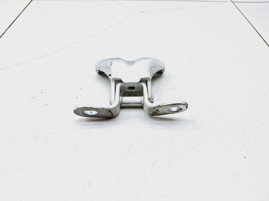 Петля двери передней левой нижняя, 2000 рублей, Пермь