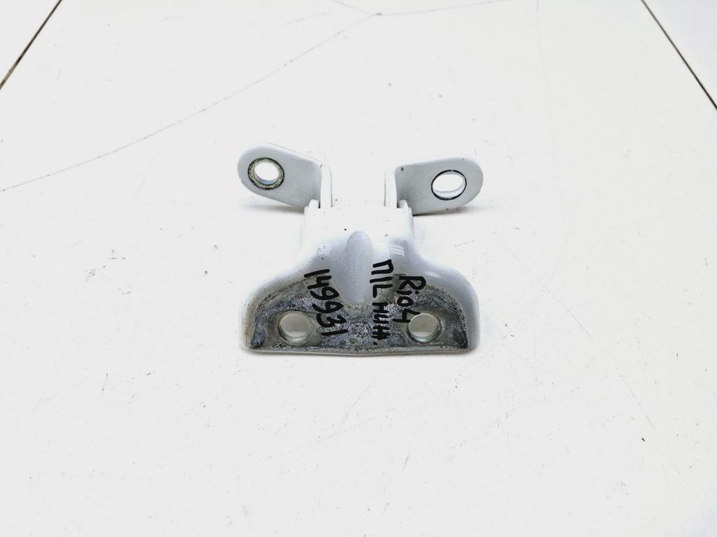 Петля двери передней левой нижняя, 2000 рублей, Пермь