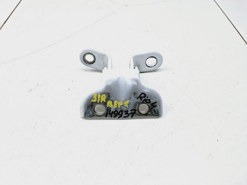 Петля двери задней правой верхняя, 1000 рублей, Пермь