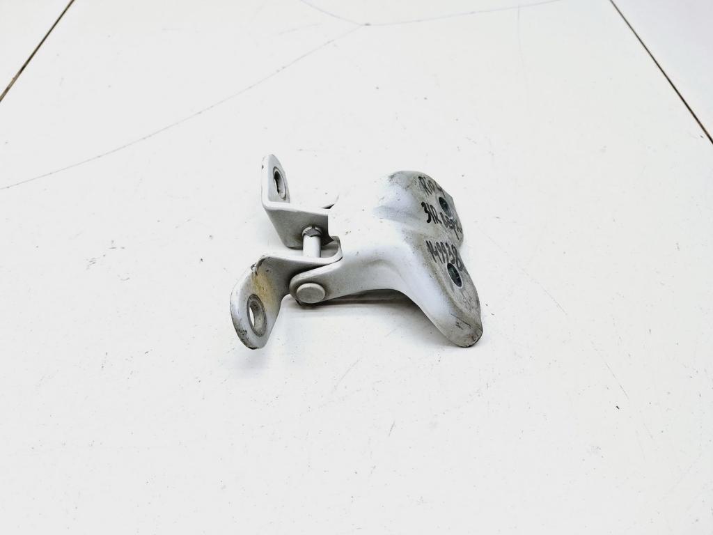 Петля двери задней правой верхняя, 1000 рублей, Пермь