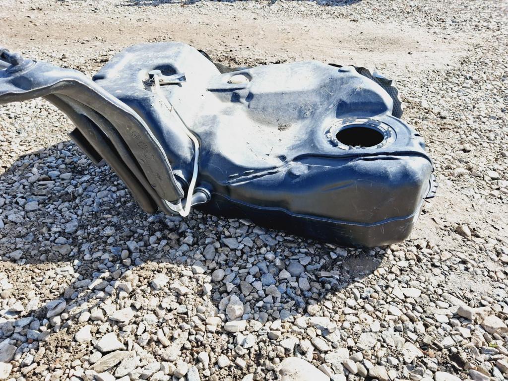 Бак топливный, 2500 рублей, Пермь