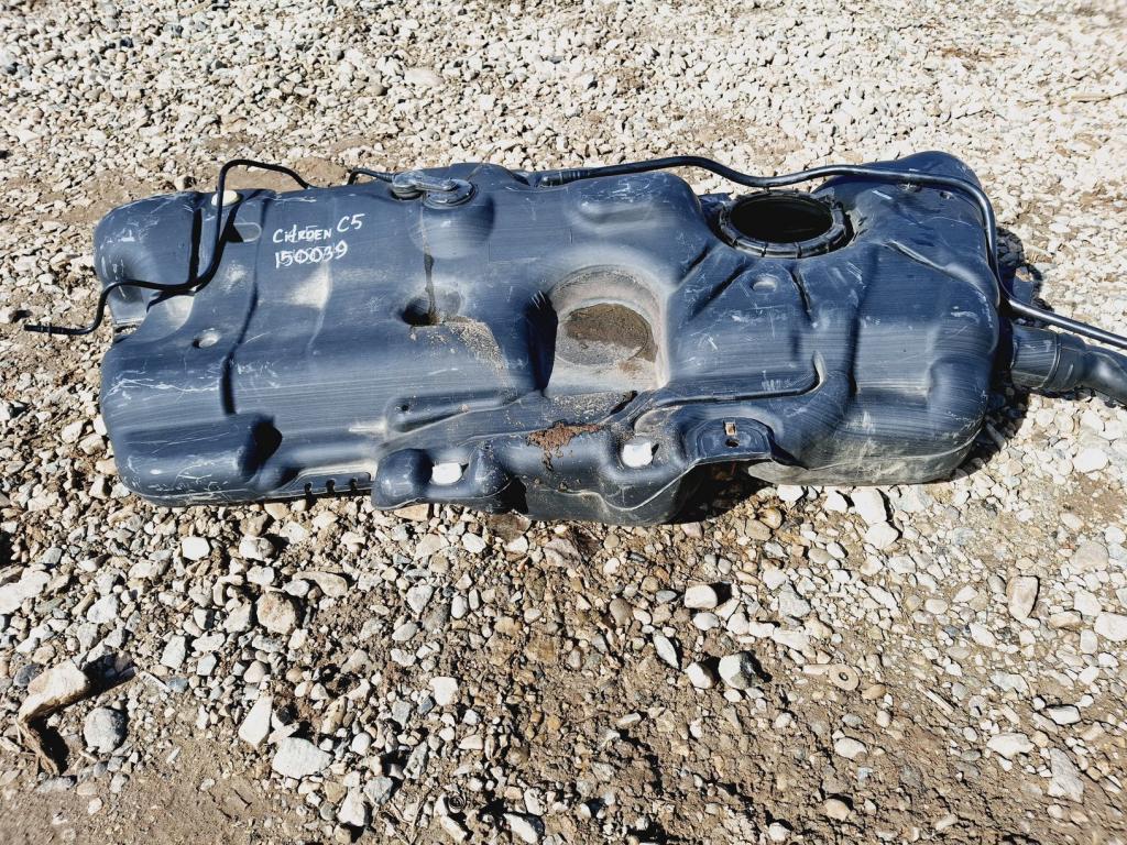 Бак топливный, 2000 рублей, Пермь