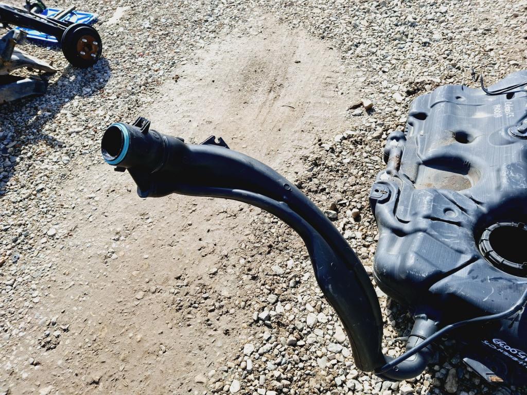 Бак топливный, 2000 рублей, Пермь