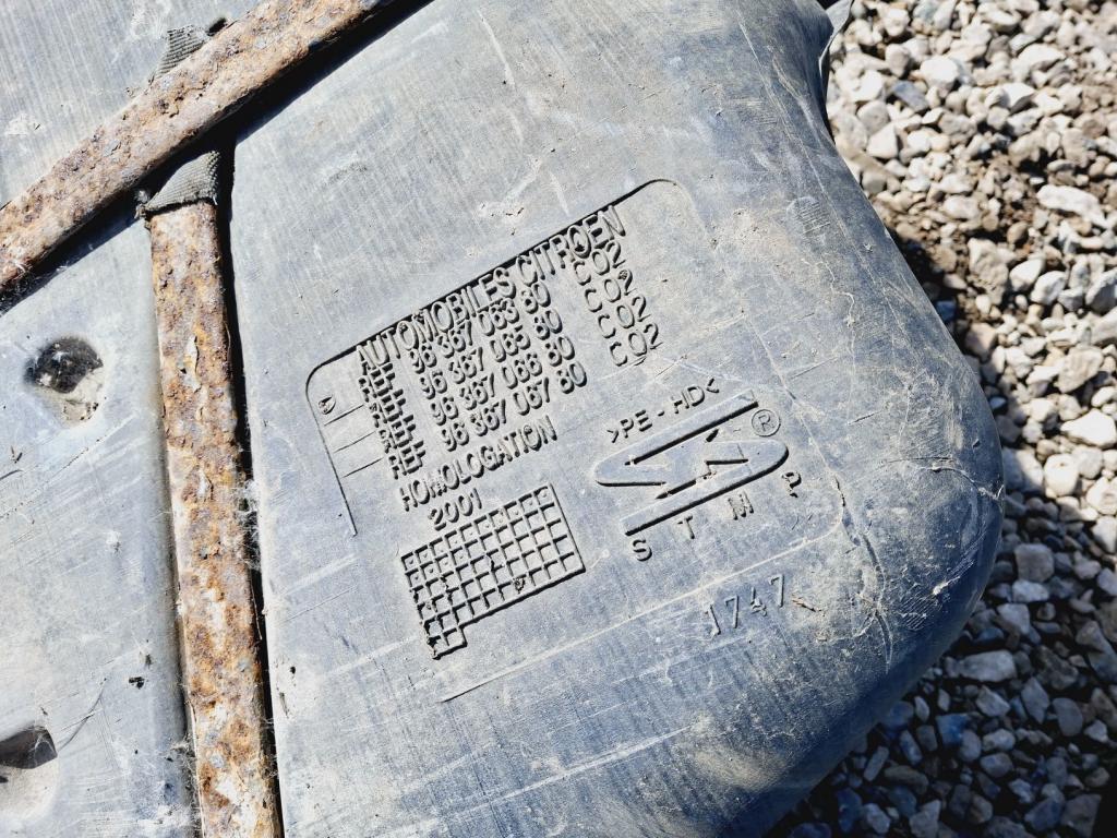 Бак топливный, 2000 рублей, Пермь