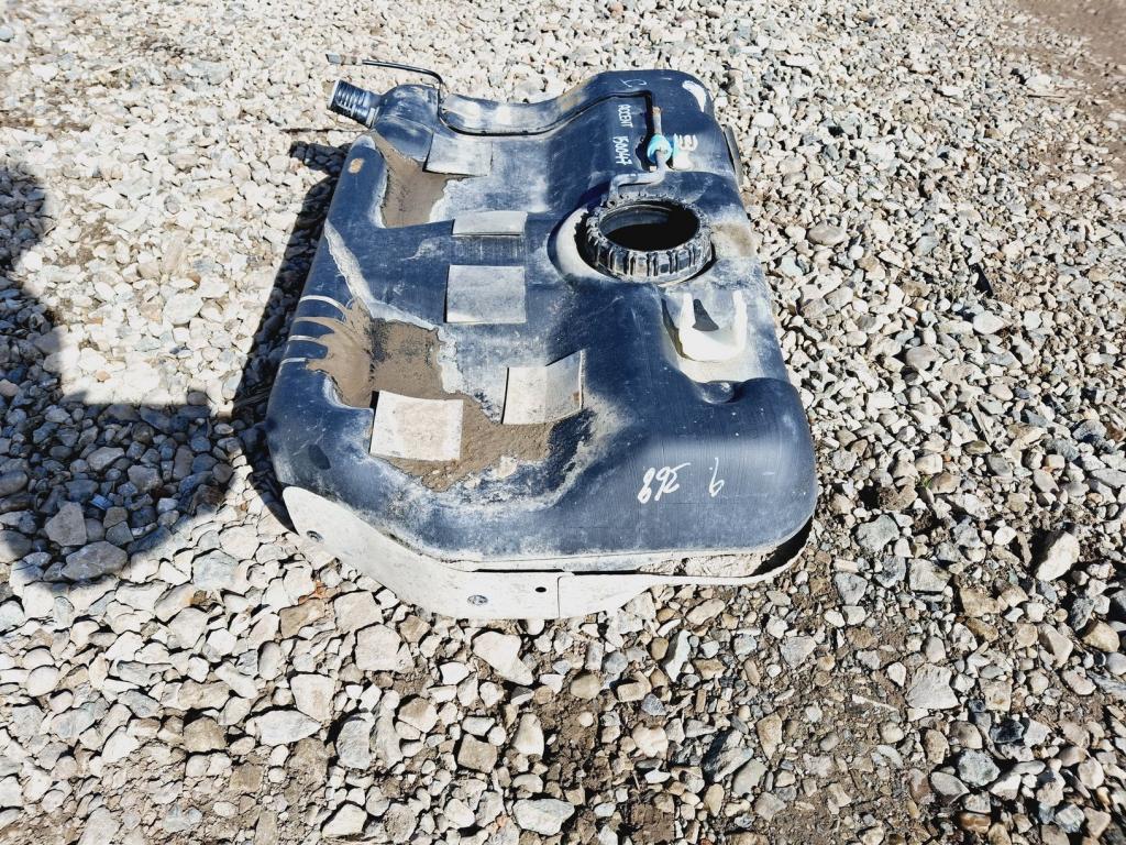 Бак топливный, 1500 рублей, Пермь