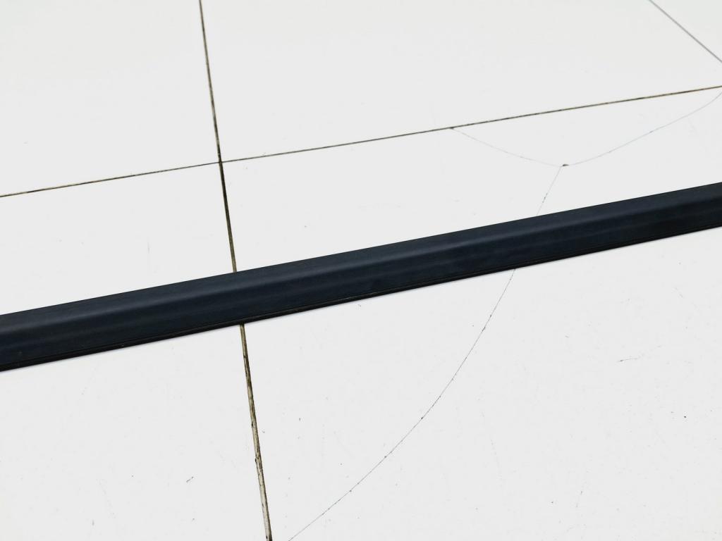 Накладка стекла переднего левого, 3000 рублей, Пермь