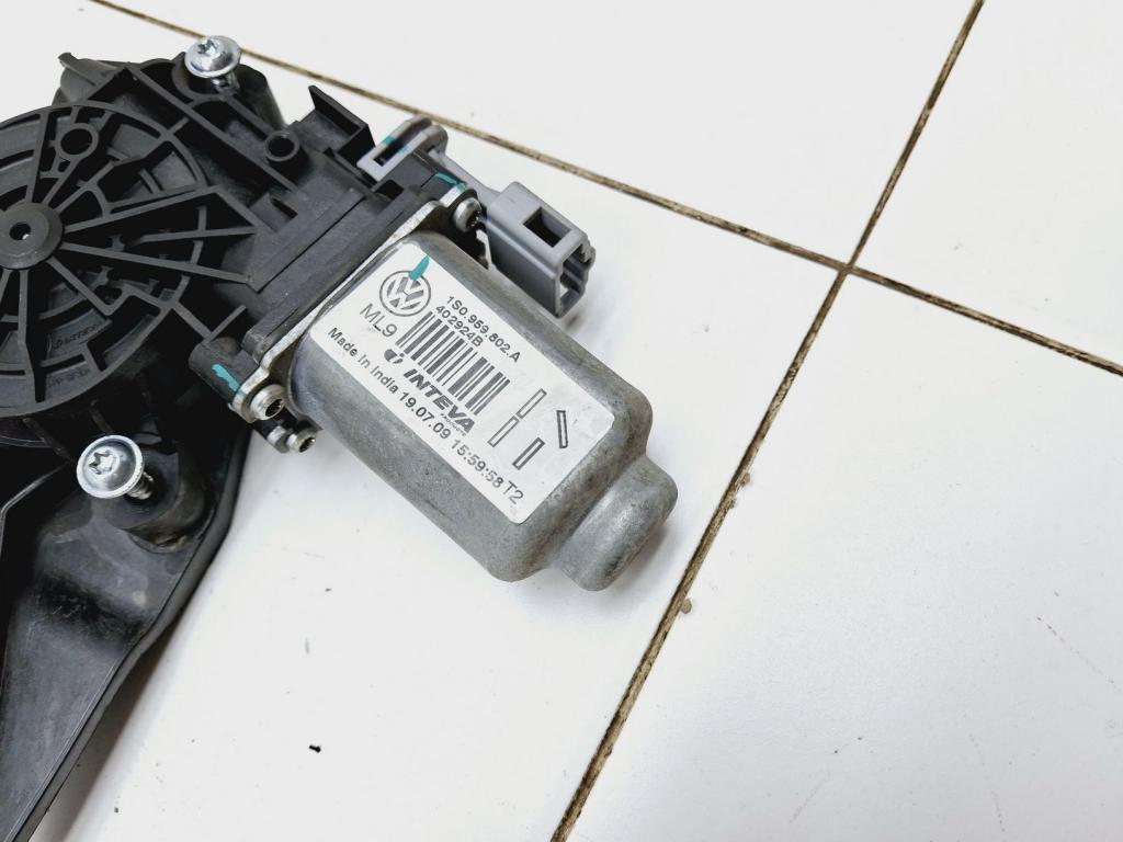 Стеклоподъемник передний правый, 3000 рублей, Пермь