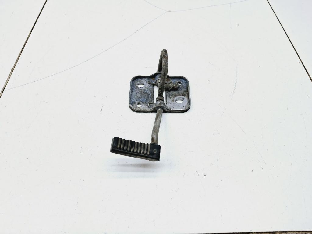 Крючок капота, 1200 рублей, Пермь