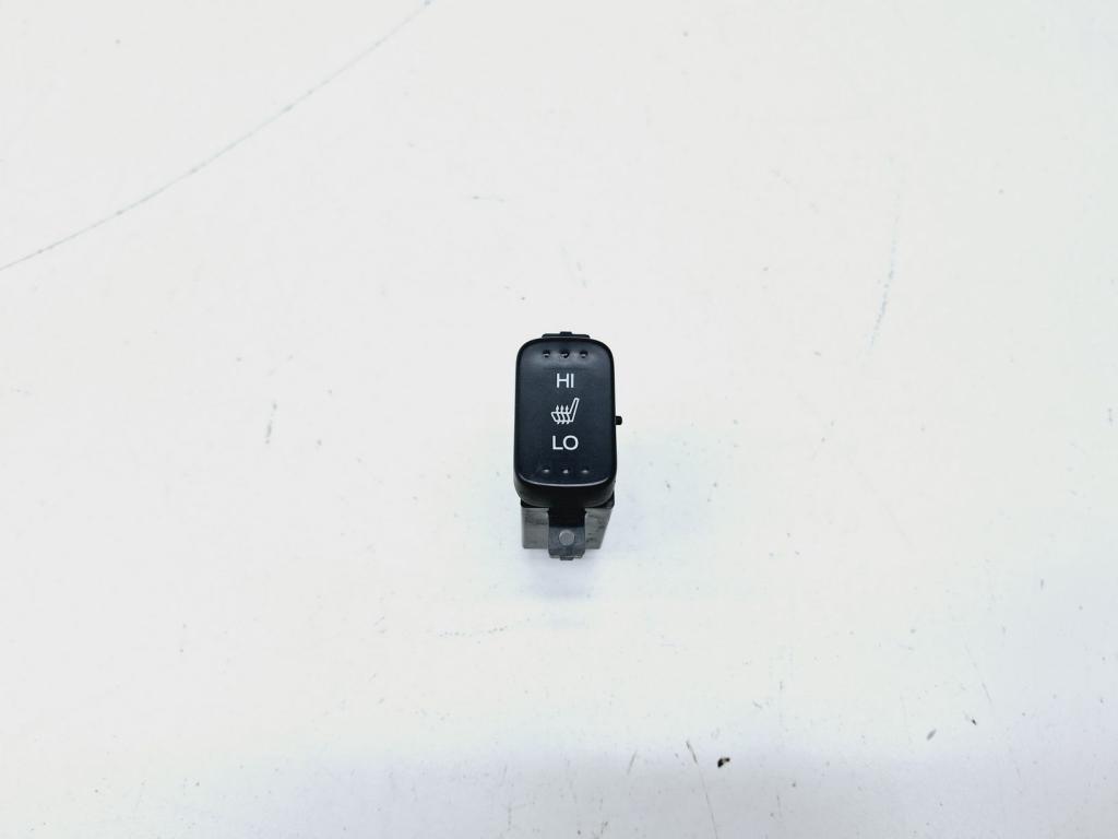 Кнопка обогрева сидений, 500 рублей, Пермь