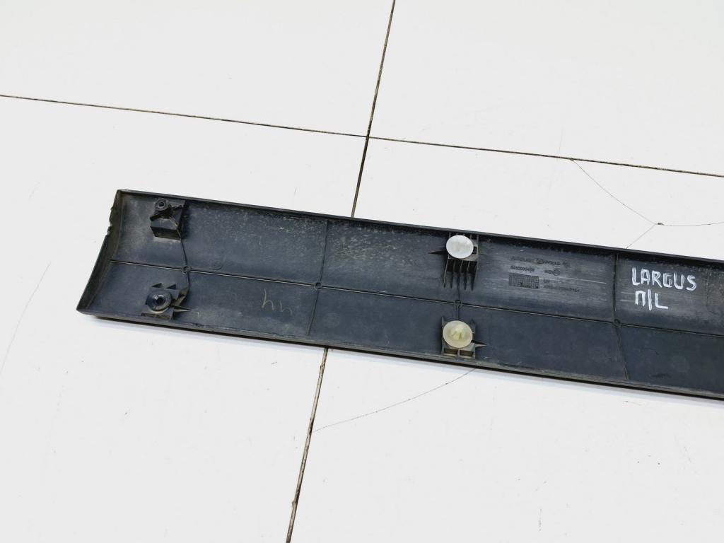 Молдинг передней левой двери, 700 рублей, Пермь