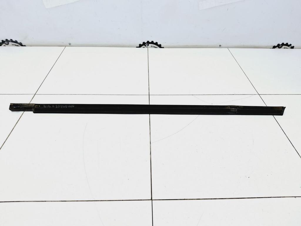 Накладка стекла заднего правого, 1200 рублей, Пермь