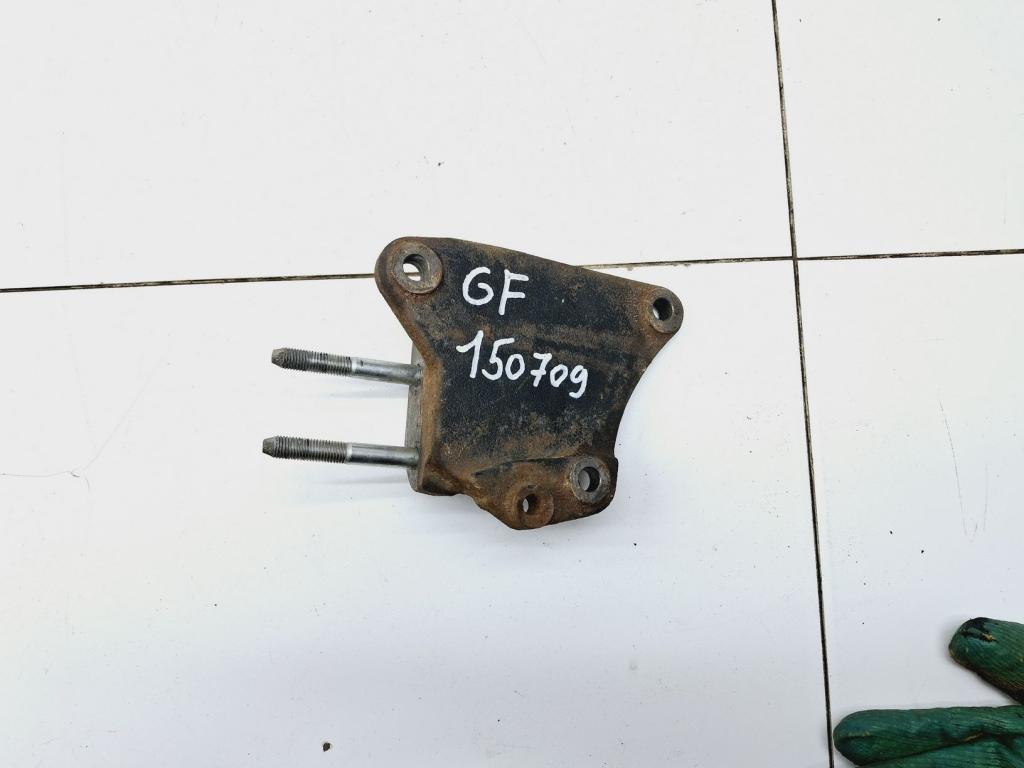 Кронштейн двигателя правый, 1000 рублей, Пермь