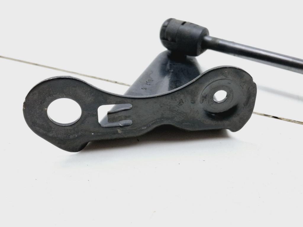 Амортизатор капота, 1500 рублей, Пермь