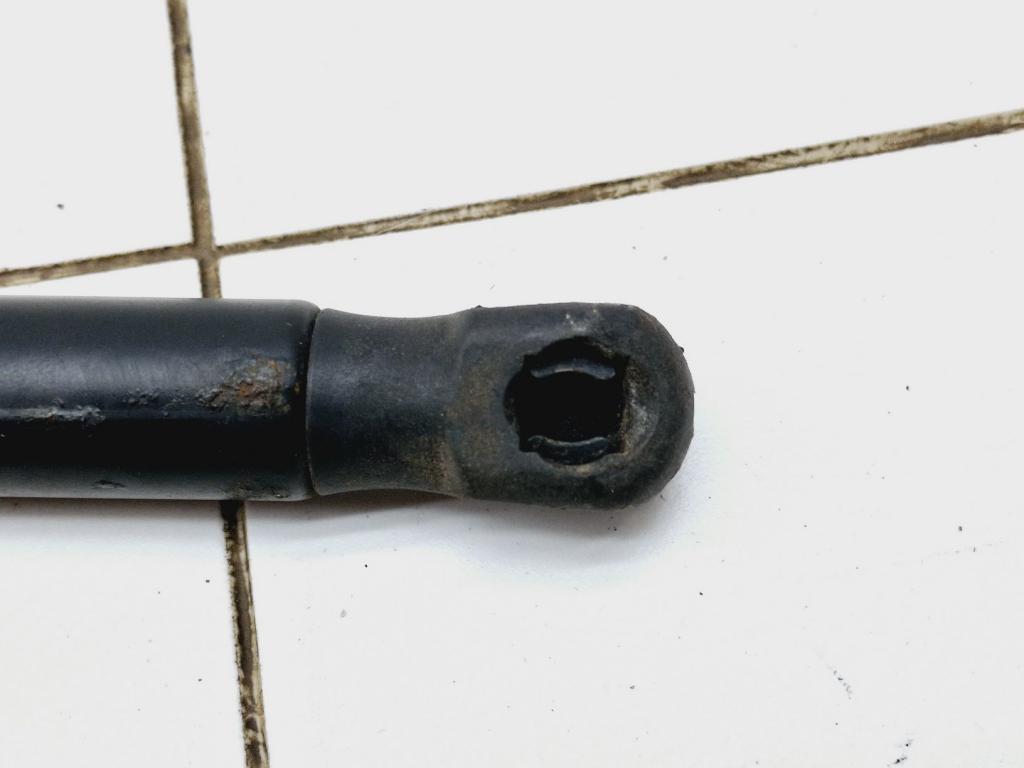 Амортизатор капота, 1500 рублей, Пермь