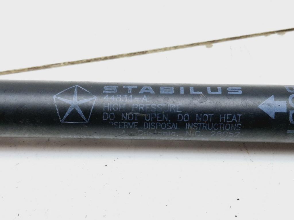 Амортизатор капота, 1500 рублей, Пермь