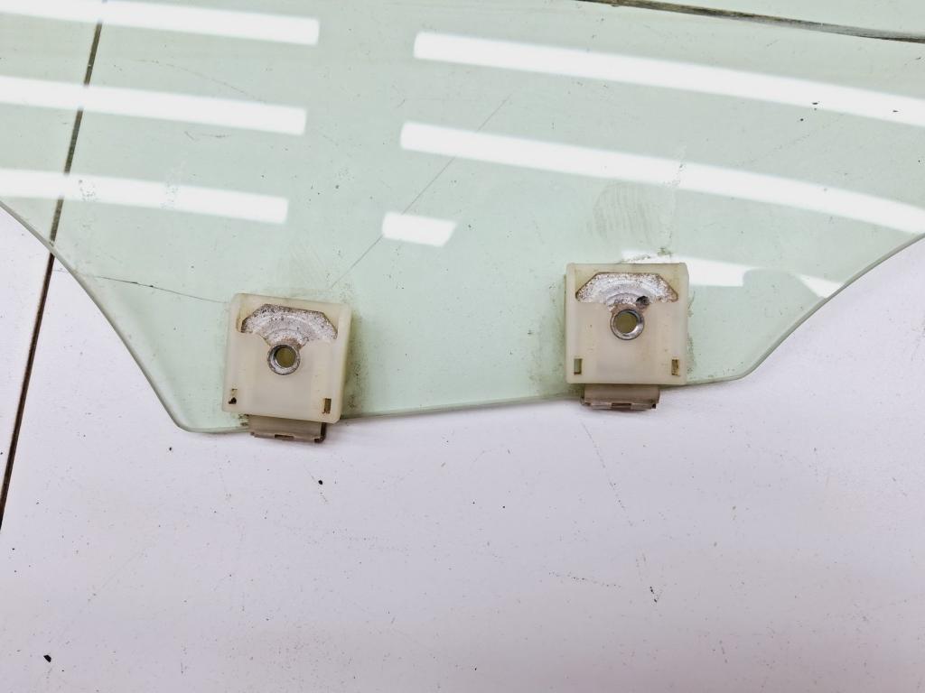 Стекло двери передней правой, 2000 рублей, Пермь