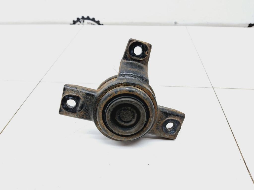 Опора двигателя правая, 2000 рублей, Пермь