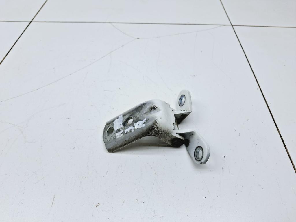 Петля двери задней правой нижняя, 1000 рублей, Пермь