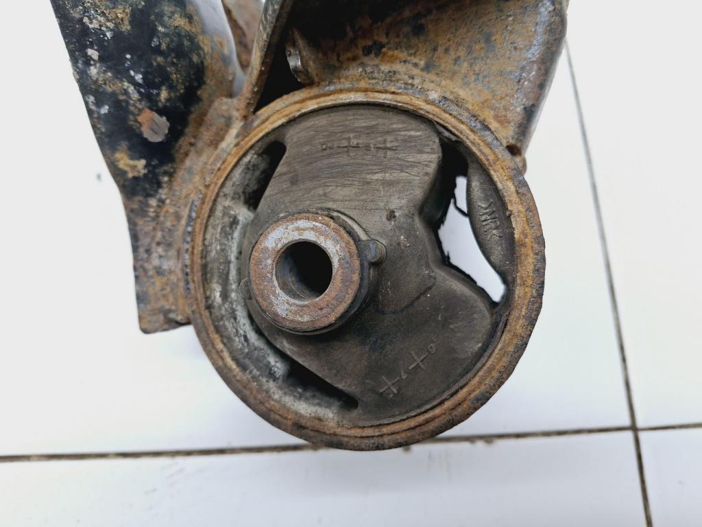 Опора КПП левая, 1000 рублей, Пермь