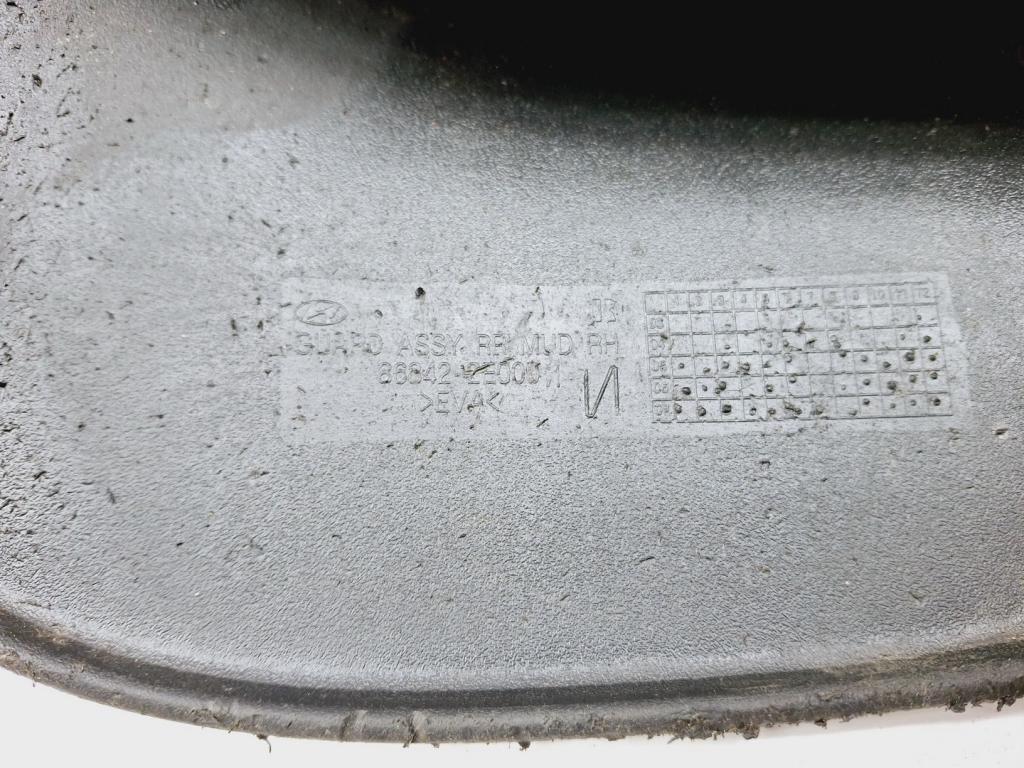 Брызговик задний правый, 500 рублей, Пермь