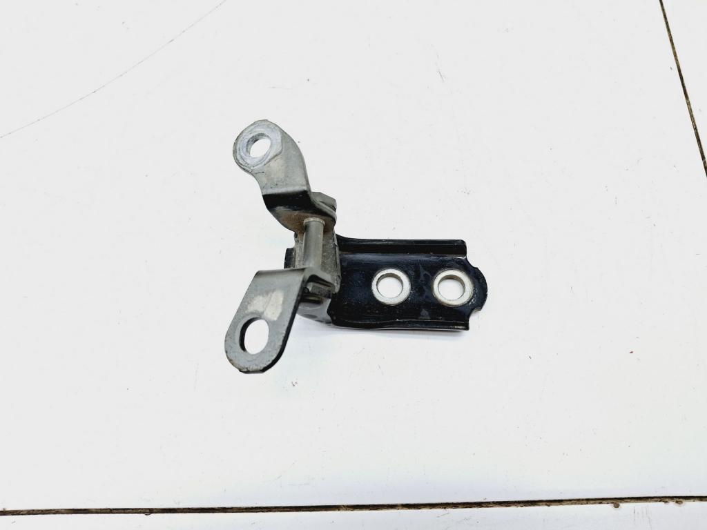 Петля двери задней левой нижняя, 1000 рублей, Пермь